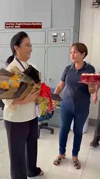 Naga City Mayor Leni Robredo, sinurpresa ng ilang brgy. captains sa kanyang kaarawan