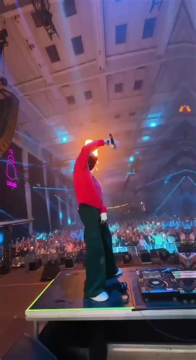 Exciting Live Performance with K-391