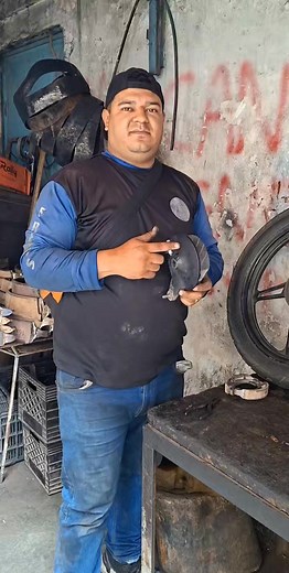 111K views · 1.9K reactions | bandas de frenos vulcanizadas para #motos #motorizado #communityfest2025 #motorcycle #paratiiiiiiiiiiiiiiiiiiiiiiiiiiiiiii #frenos #moto #motorcycle 04129004874 estamos en caracas catia los magallanes | Frenos La Liberdad ss | Facebook