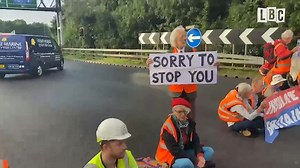 This is the scene in South Mimms where climate change protesters 'Insulate Britain' have blocked access to the M25. Read more: https://l-bc.co/3Acjh7e | LBC