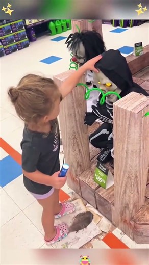 Tried to prank my roommate—we ended up laughing together 🤣 #Funny #viral #fyp #funnyvideos #Prank