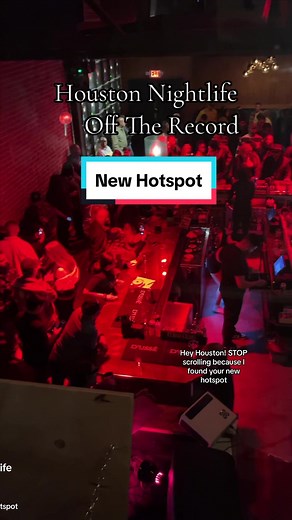 Hey Houston! Nightlife needed this new hotspot! Music lovers will fall in love with this bar as soon as they walk in and see vinyls, stacked speakers, & gold records. The dj spinning vinyl always sets the perfect vibe. Upstairs is the George Daniels lounge which is the perfect spot for conversations & vibes. You wont find hookahs here. Just imagine a bar from back when music & vibes were good & thats what you will find. 📍 Off The Record 416 Main St, Houston, TX 77002 #houstonhotspots #houstonni