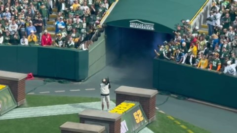 Micah Parsons introduction at Lambeau Field