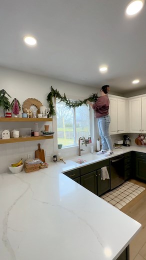 time to take down Christmas, declutter decor and reset the whole house after the holidays. ready for a fresh start in 2024 #cleaningmotivation #organization #cleanwithme #asmrcleaning #housecleaning #declutter #christmasdecor #christmascleaning | Carissacleansitall