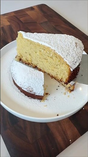 GLUTEN-FREE LEMON OLIVE OIL CAKE WITH HONEY