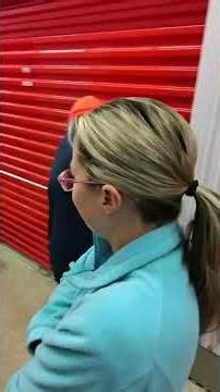 We won a unit for $10 and they gave us the wrong storage unit and we BANKED #hustle #money #auction￼