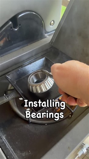 Installing the bearings for an NV4500 transmission input shaft #mechanic #autorepair #machinist
