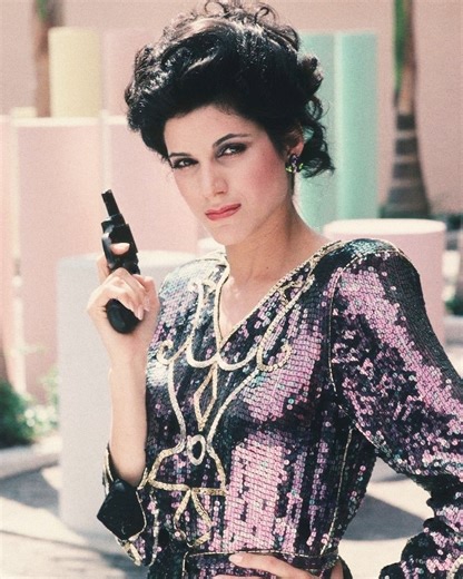 What happened to Saundra Santiago after Miami Vice | Nostalmania TV