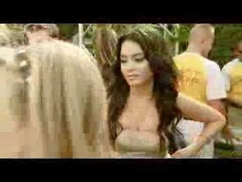 Vanessa Hudgens at Teen Choice Awards