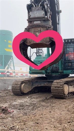 Birchmeier Gruppe on Instagram: "Wir lieben, was wir tun. Happy Valentinstag von der Baustelle. 💕 #birchmeierbegeistert #begeisterung #verbundenheit #birchmeiergruppe #bestteam #bau #valentinstag #herzausstahl #baumaschinen #teamwork #zusammenarbeit #builtwithheart"