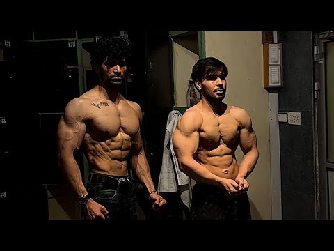 My Daily Routine + Traveling to Islamabad+Workout with Farooq in ISB and a lot more 😅-108
