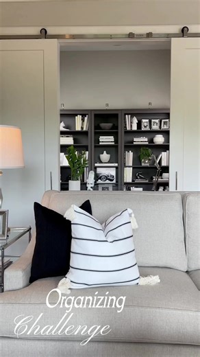 Today’s Organizing Challenge! Purge 5 things from your home office today! Check back for tomorrow’s new organizing challenge!💕 | At Home With Nikki