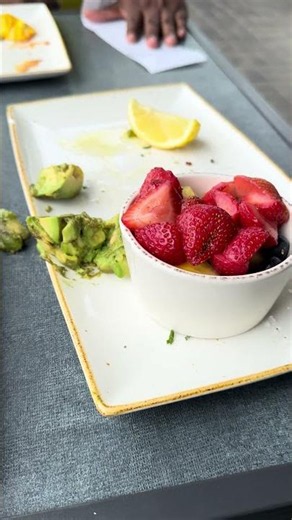 Vegan Breakfast in Delaware | Avocado Toast, Fresh Fruit Oatmeal & Fresh Squeezed Orange Juice l