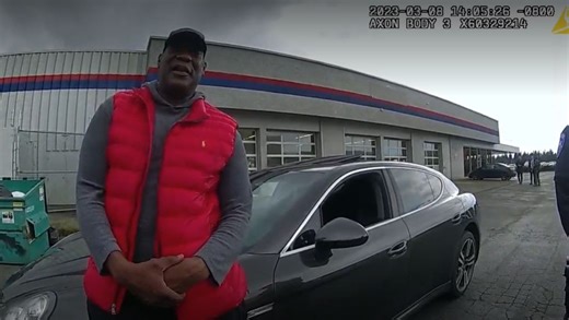Newly released video shows former Sonics star Shawn Kemp's arrest at Tacoma Mall