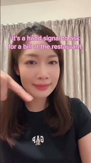 🇹🇭 What common gestures are used in Thailand? #teacherbyu