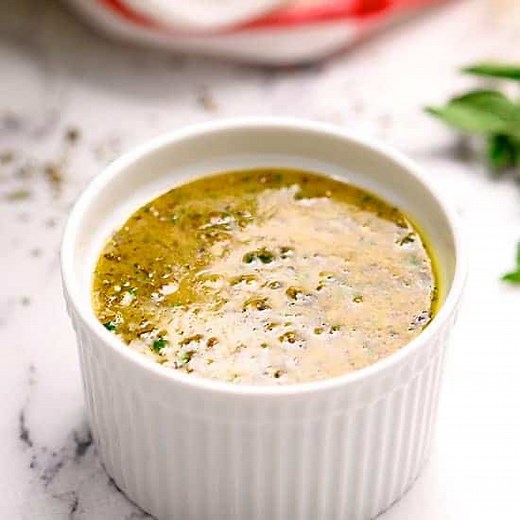 Garlic And Herb Vinaigrette Dressing - The Wholesome Dish