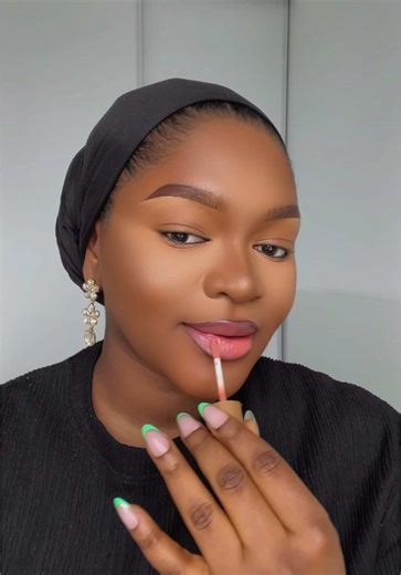 Lip Combo Tutorial with Kiss Products