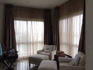 21K views · 49 reactions | Problind motorizes your draperies simply with an electric drapery track. It's available with a central or side opening and blends in discreetly into your design. Motorize your curtains now by calling us on:08104343130 09095800900 #Somfy #buildinghappiness | ProBlind Nigeria | Facebook