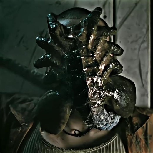 Alien: Romulus (2024) | Xenomorph Baby Alien 👽 Attack On Navarro🔥☠️ #shorts