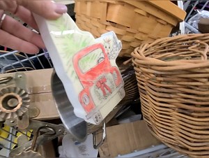 This was the BEST shopping trip and the MOST I have ever purchased at the thrift store. LINK TO PURCHASE CHRISTMAS CHICKEN DECOR https://www.juliesdesignsandsigns.com/shop | Julie's Designs & Signs