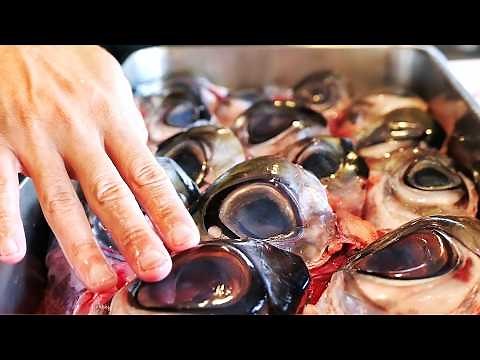 Japanese Street Food - GIANT TUNA EYES Okinawa Seafood Japan