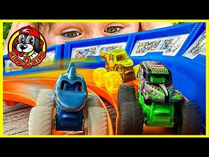 MONSTER JAM MINIS - Are MARVEL Monster Trucks the FASTEST?! RACING COMPILATION