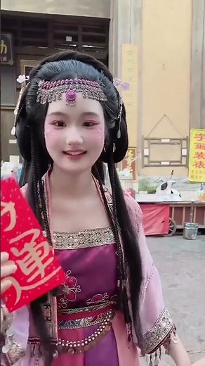 4 minutes of Hanfu experience, Cao Wei Ancient City challenge, heartwarming fist bump with a
