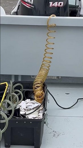 Boat hydraulic steering powerbleeder #yamaha #seastar #steering #mechanic #outboard #mechaniclife