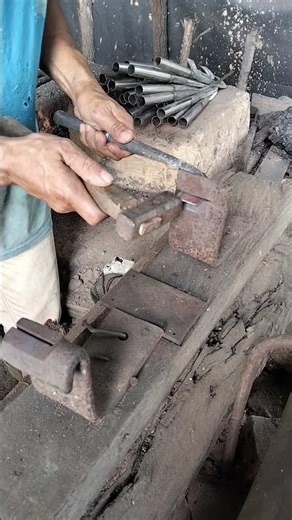 The process of forming blade #blacksmith #metalworking #villagelife #handcraft
