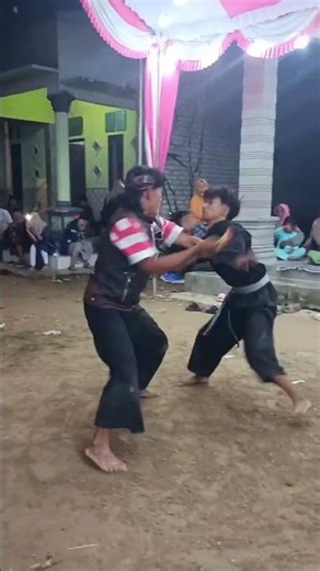 Pencak silat madura #senibudaya#fyp#trending#teknikdasarpencaksilat #olahragapencaksilat#martialarts