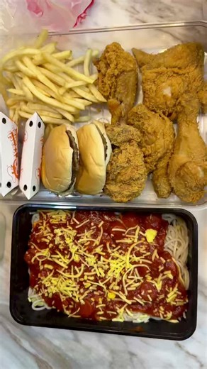 Jollibee lunch box!😋 #jollibee #mybestmommylife #hubbyslunchbox | Lunch Box