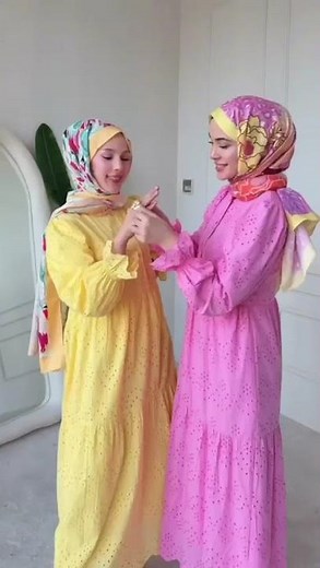 Yeni Sezon Brode Detaylı Yazlık Fisto Elbise Modelleri. Hepdolu.com'da