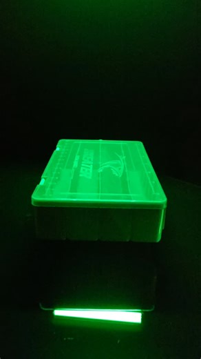 🟢⚫️ STOWBOX DEEP MULTI COMPARTMENT offers the same rugged 75mm deep format as the MULTI DEEP, now with added internal organisation. Featuring four wide fixed sections that can be divided into up to 22 compartments. It is ideal for keeping floats, hooks, accessories and lures stored neatly. With its durable polypropylene build and clear lid, it is a tough, versatile choice for anglers who like their gear ready and easy to find. You know where the proper gear is at!👇 🌐 www.skeaterfishing.com #s