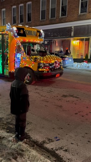 Fabulous fabulous HF Christmas parade -6 | Hoosick Falls Jewelry