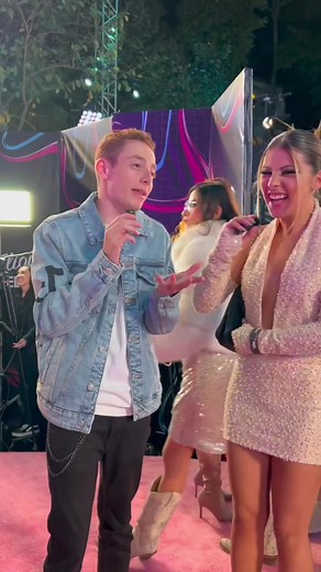 Cual es tu contacto mas famoso? #contacto #pregunta #famoso #llamada