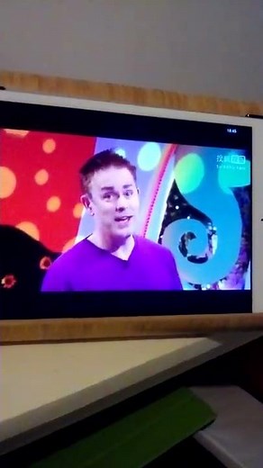 Show Me Show Me Series 4 Episode 12 Stones and Purple Things birds outside clip