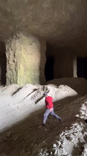 Compulsive Contents on Instagram: "via @bando.bandy In “Minecraft,” we witness a digital landscape where creativity and destruction coexist, a microcosm of human civilization itself. Players erect structures and dismantle them, mirroring our own myths of creation and chaos. This virtual space constructs a narrative, challenging the notion of reality through its limitless possibilities. “Reality is constructed from our stories.” — Yuval Noah Harari #compulsivecontents"