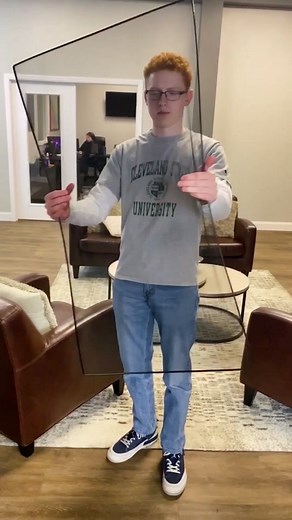 Yes, that is a window screen. Yes, we got a deal on Shark Tank. And yes, that guy is ok. 👍 #spongebobessay #spongebob #SephoraLipLooks #fyp #flexscreen #sharktank #sharktankoroducts