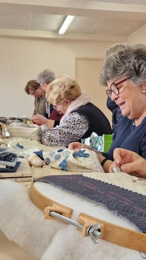 Assembler tissus, couleurs, motifs : ces passionnées partagent l’art du patchwork dans le pays de Bray ➡️ https://l.paris-normandie.fr/bOO | Paris Normandie