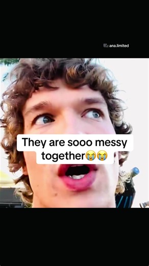 Just roasting eachother back and forth #connorstorrie #hudsonwilliams #heatedrivalry #creatorsearchinsights #funny Creds: ana.limited
