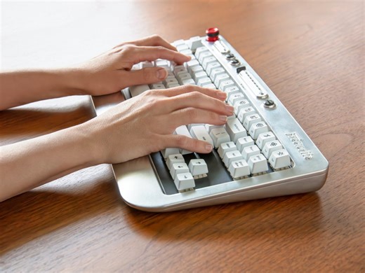 Freewrite Wordrunner Counts Words With Clicking Mechanical Wheels - Yanko Design