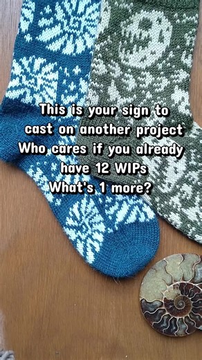 The Deepwater Relics sock are available on the #etsyshop and in my #ravelry store. They are also available as a bundle with the ancient relics sock if you're interested in both patterns. Knit on 2.25cm needle using the magic loop method these gorgeous socks are knit with the softest #dropsyarn Nord in the beautiful deep ocean mix colour. The pattern comes in 5 sizes XS - XL. #knittinglove #knittingtiktok