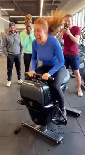 My soul left my body at the 3-second mark 👻 The sweat is 100% REAL! Who designed this torture device?? 😂 #GymTok #RodeoWorkout #SweatCheck #GymHumor #FitnessFail