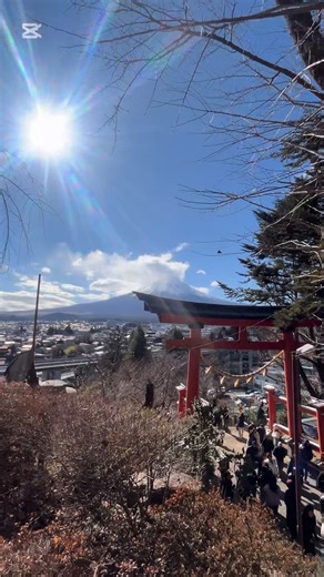 Yamanashi 𝐉𝐀𝐏𝐀𝐍 🇯🇵 is widely considered one of the best places in Japan to view and photograph Mt. Fuji. The northern foothills offer many classic perspectives of the iconic peak, especially on clear days, and different spots give you very different but equally stunning views. ￼ 🌄 Most Iconic Mt. Fuji Views in Yamanashi ⛩️Arakurayama Sengen Park (Chureito Pagoda) — The classic postcard view This is arguably the most famous Mt. Fuji view in Yamanashi: Fuji framed behind the red five-story