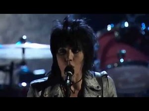 Joan Jett u0026 Nirvana Teen Spirit HBO PRO Shot Rock Hall of Fame 2014 720p