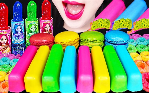 Jane ASMR EDIBLE LIPSTICK, RAINBOW DUBAI CHOCOLATE EATING