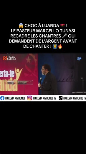 Pasteur Marcello Tunasi recadre des chantres à Luanda