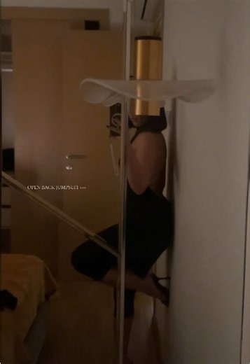 Stylish Open Back Jumpsuit for Evening Events