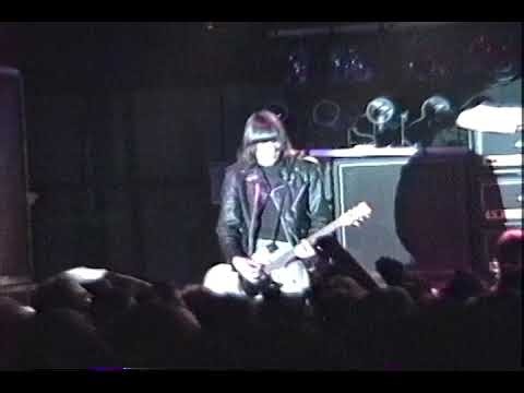 Ramones live 1989-06-03 Cal State, Long Beach, CA