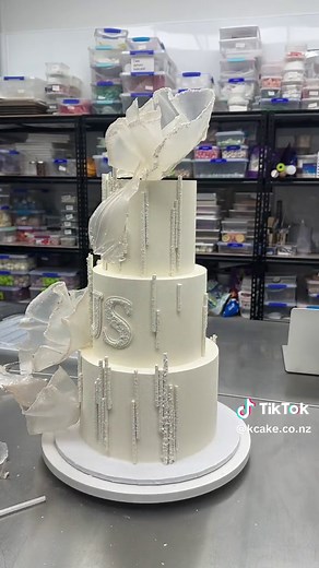 Luxurious Cake Design with Wafer Paper Glitter and Modelling Chocolate Sticks